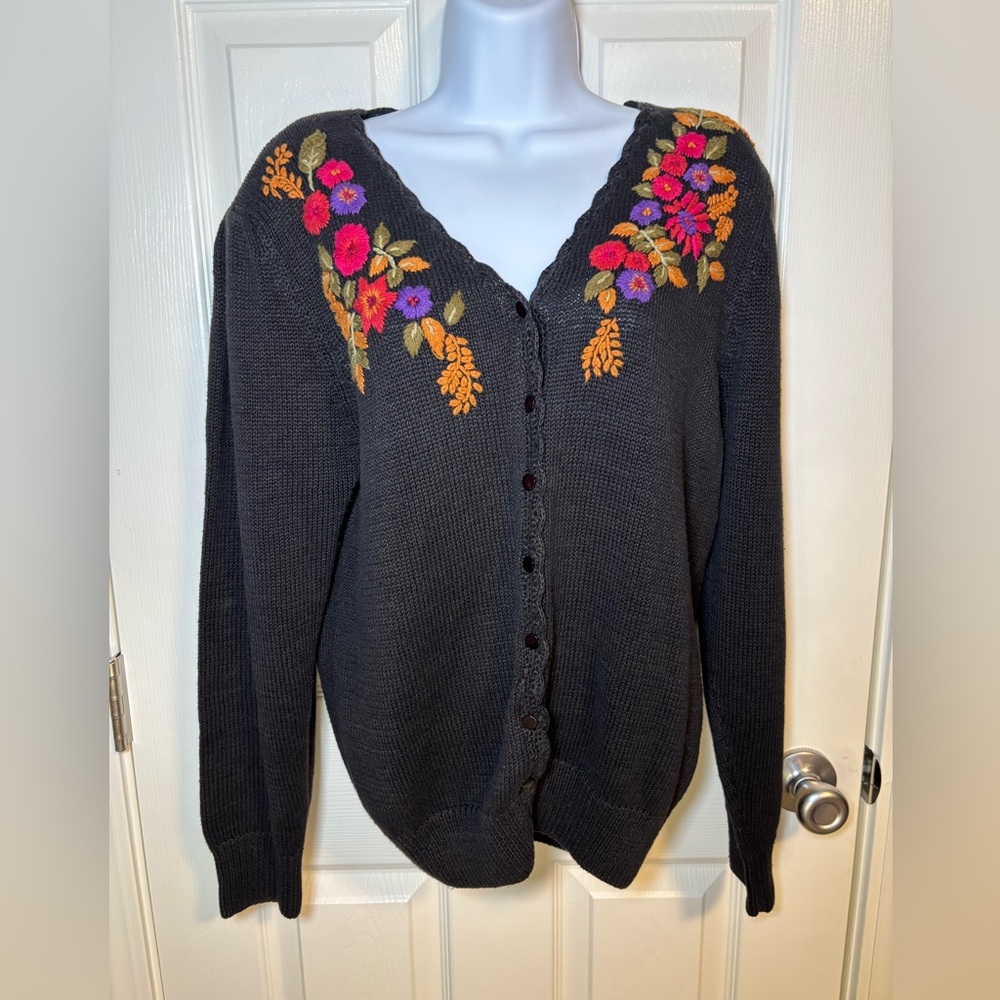 Vintage black embroidered cardigan sweater with a boho touch Herman Geist-small